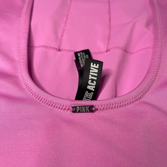 PINK Victoria's Secret Activewear in Vibrant Pink - Picture 2 of 7